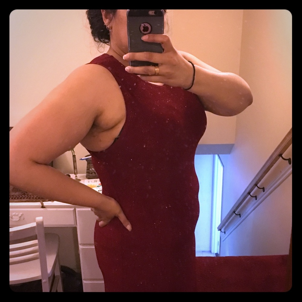 Red long dress stretch